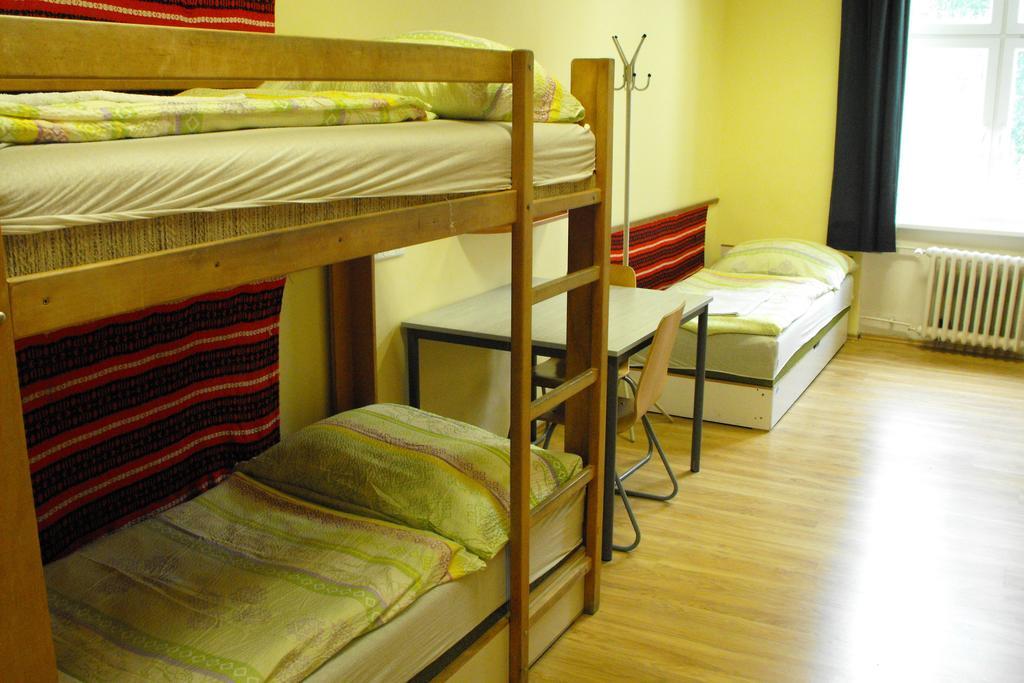 Mogyorodi Hostel Budapest Room photo